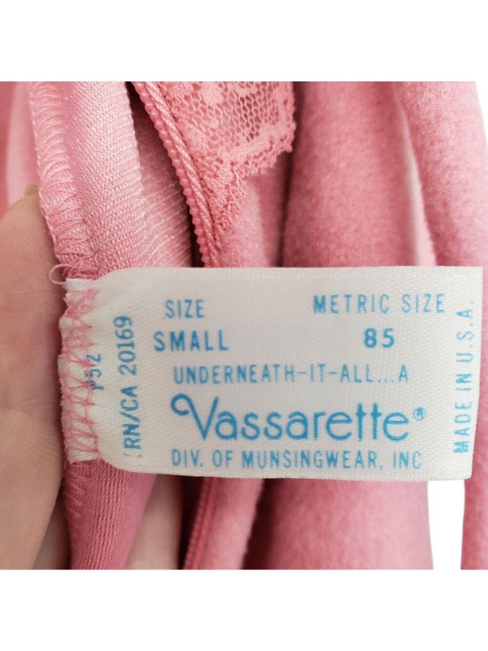 Vintage 1960s Vassarette Fuzzy Pink Lace Trim Ruffle House Coat Kitty Forman - Picture 13 of 13